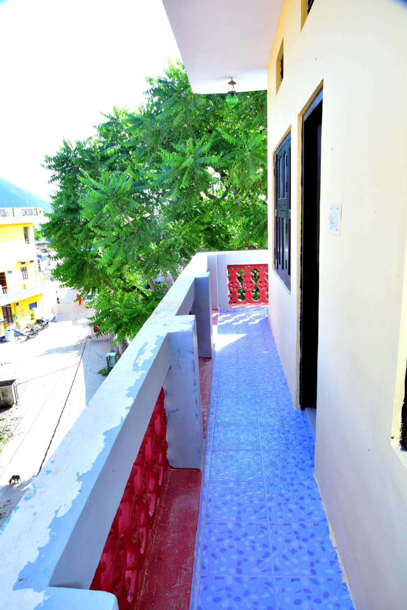 Moon Light Homestay